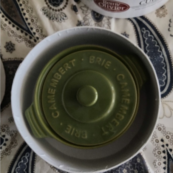 Remy Olivier Brie Baker - Picture 3 of 4